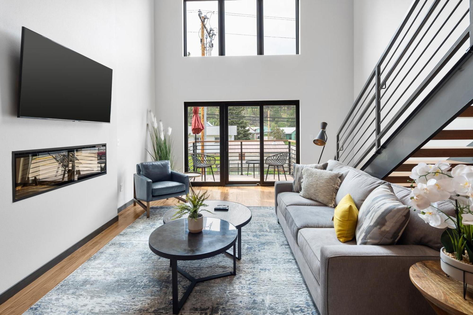 Mcgregor & Main - Luxury Lofts Apartment Hill City Exterior photo